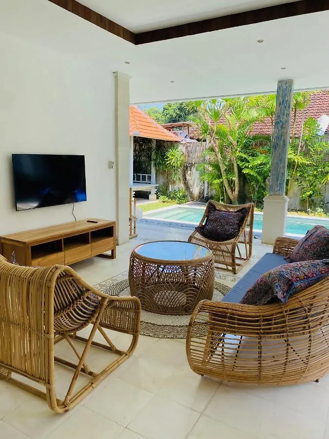 Villa Biru - 500M Batubelig Beach Canggu