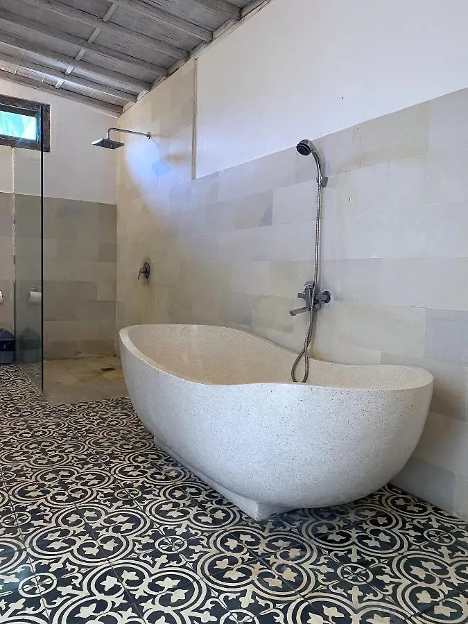 Villa Biru - 500M Batubelig Beach Canggu  Canggu (Bali)