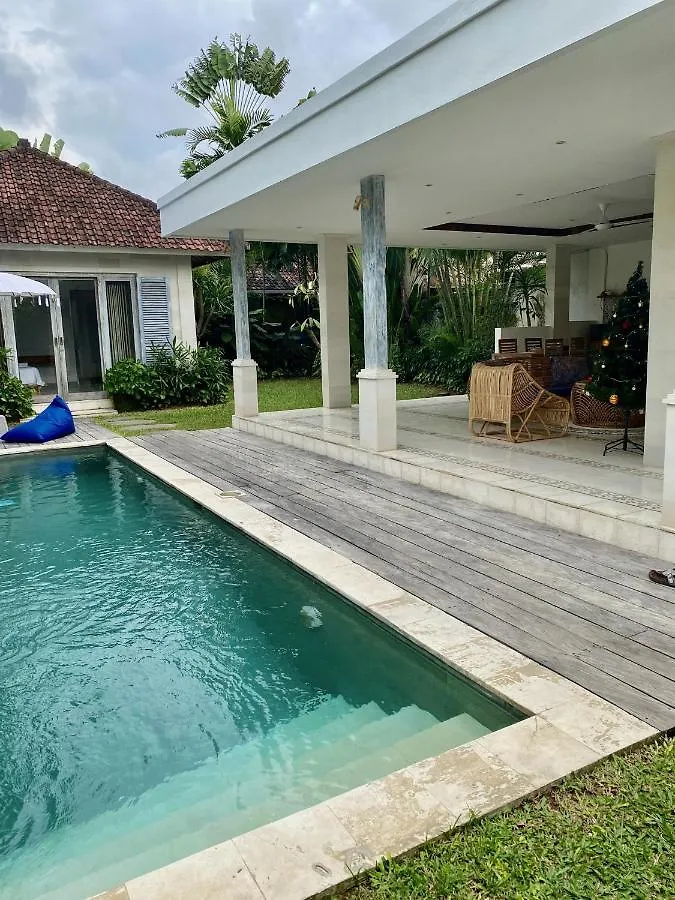 Villa Biru - 500M Batubelig Beach Canggu